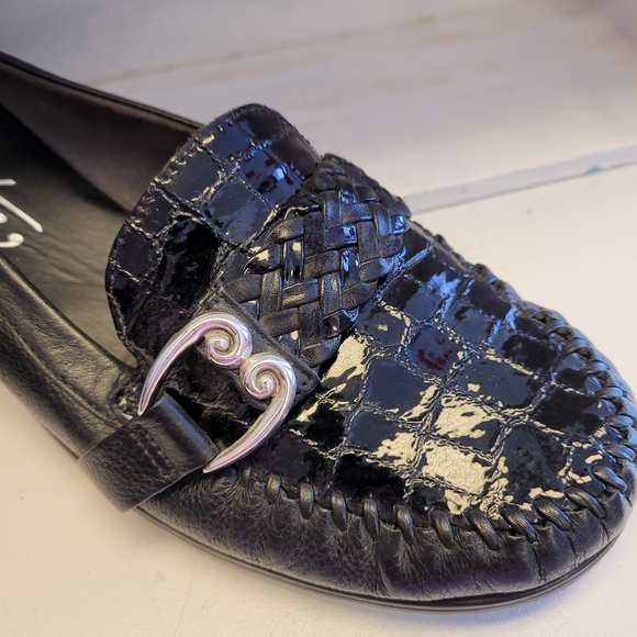 Brighton Loafers - Picture 2 of 6
